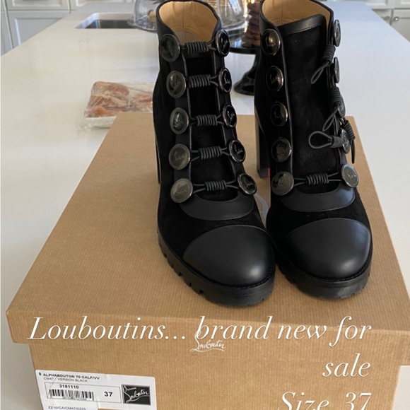 Brand New in Box, Louboutin Size 37 - Picture 3 of 4